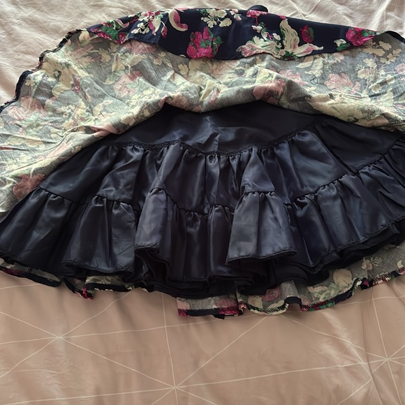 Beautiful summer wedding dress. - Picture 3 of 5